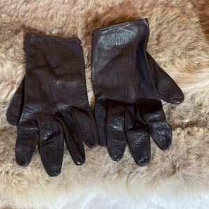Italian leather gloves- Sermoneta brand